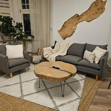 !neu! 3r-wohnung Bei Magdeburg Apartment